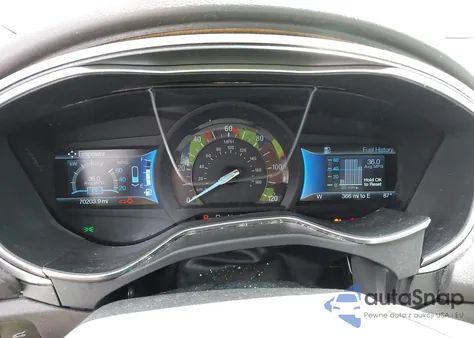 2015 Ford Fusion Hybrid S из США, поврежденный, VIN 3FA6P0UU3FR170662